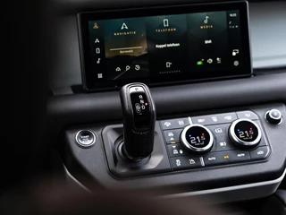 Land Rover Defender – thumbnail 24