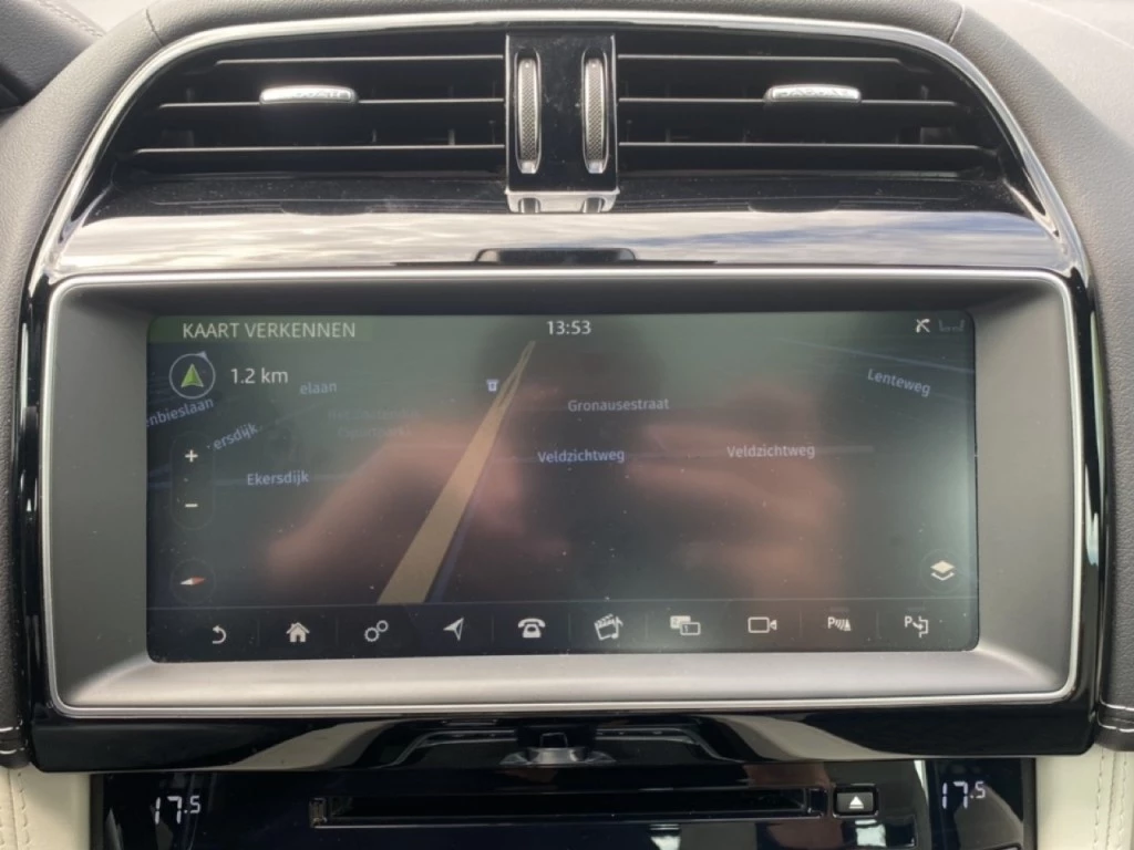 Jaguar F-PACE – foto 27