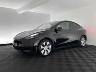 Tesla Model Y – thumbnail 1