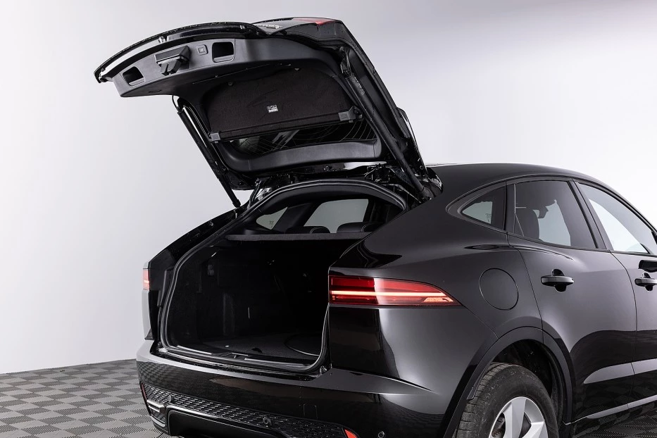 Jaguar E-PACE – foto 6