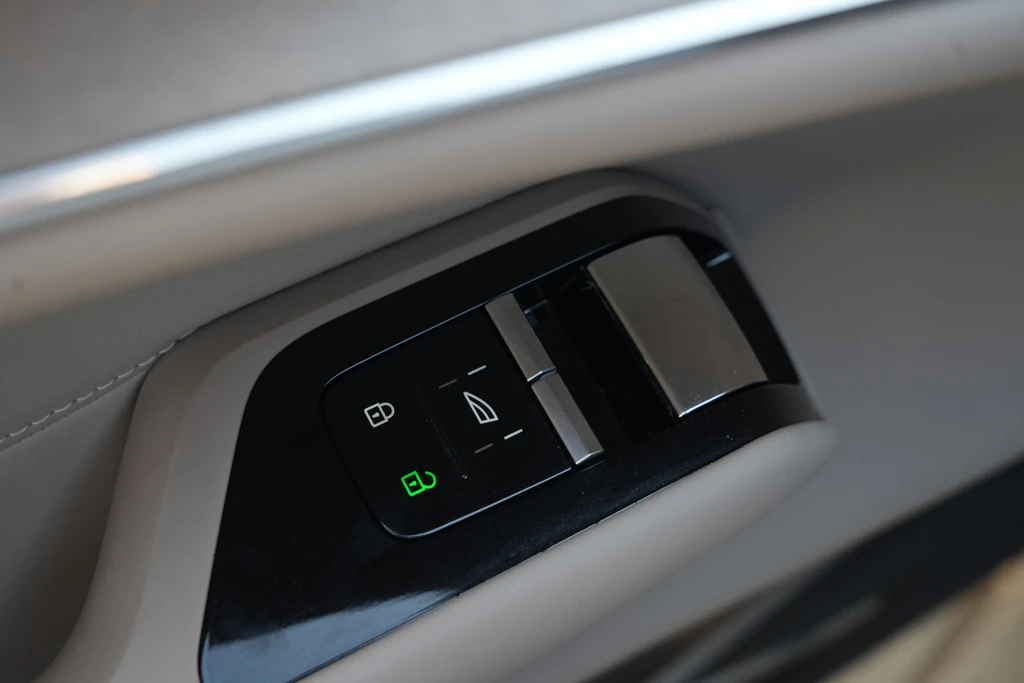Volvo EX90 – foto 29