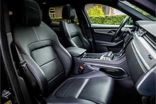 Jaguar F-PACE – thumbnail 17