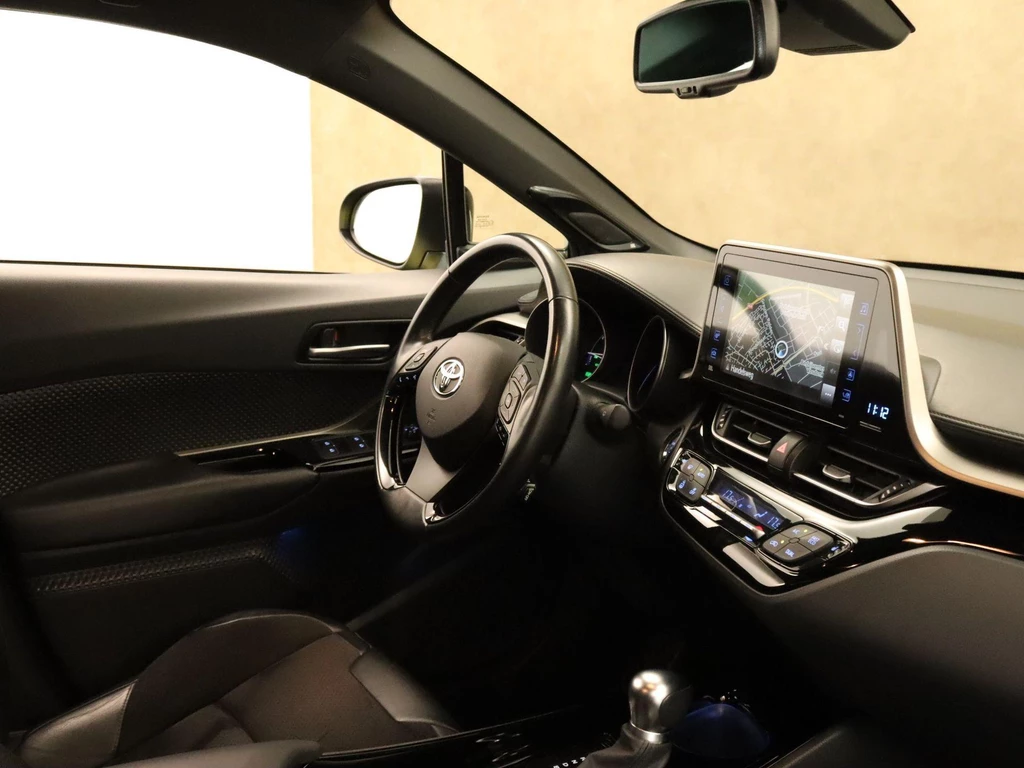 Toyota C-HR – foto 17