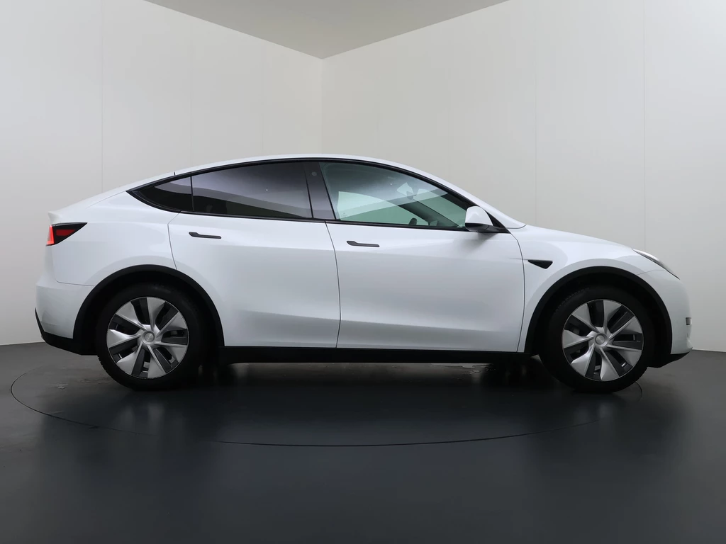 Tesla Model Y – foto 7