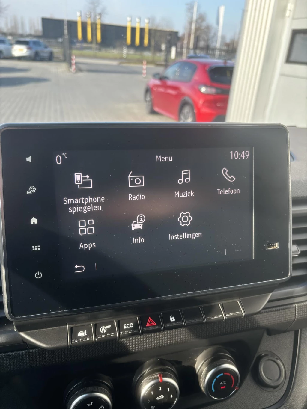 Renault Trafic – foto 12
