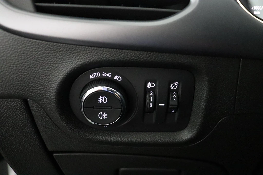 Opel Astra – foto 25