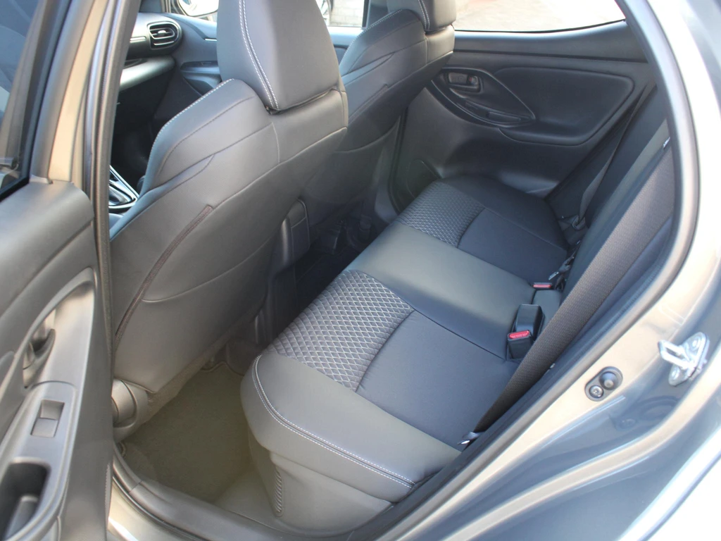 Toyota Yaris – foto 13