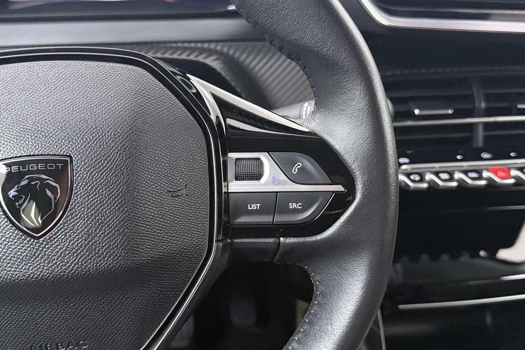 Peugeot 208 – foto 18
