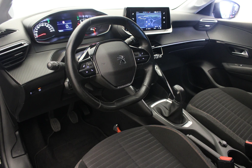 Peugeot 208 – foto 8