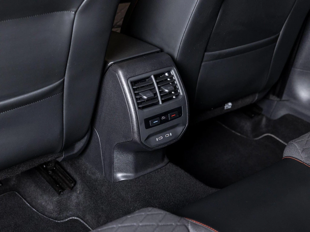 SEAT Leon – foto 36