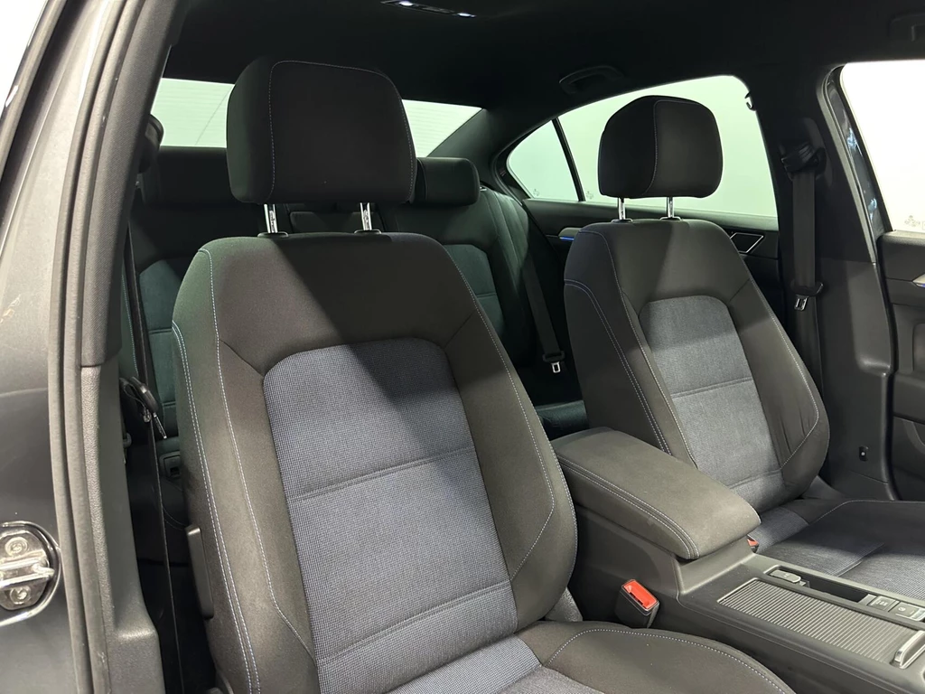 Volkswagen Passat – foto 14