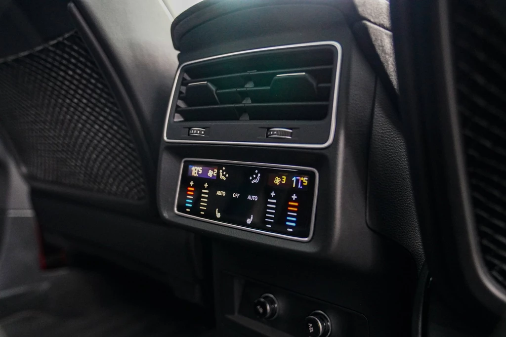 Audi RSQ8 – foto 26