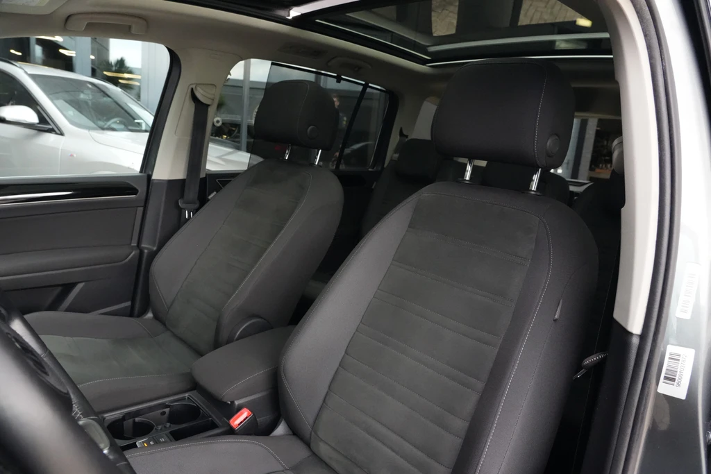 Volkswagen Touran – foto 6