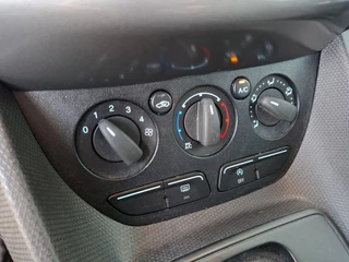 Ford Transit Connect – thumbnail 27