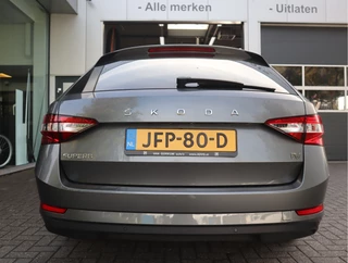 Škoda Superb – thumbnail 4