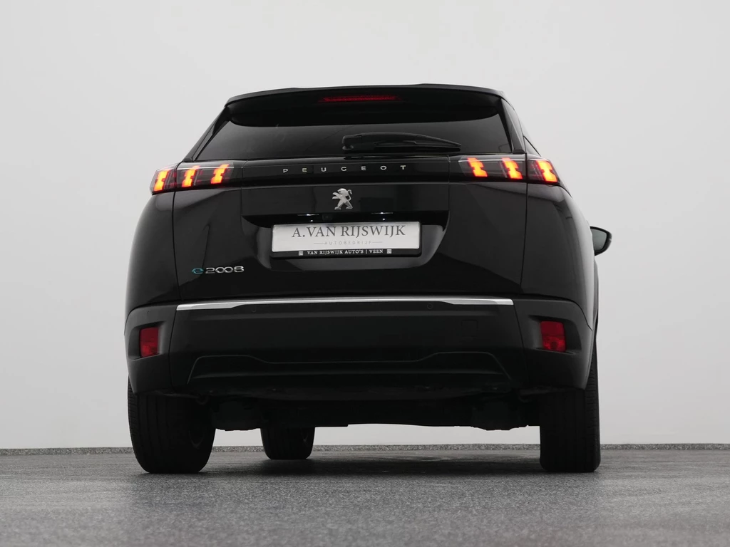 Peugeot e-2008 – foto 11