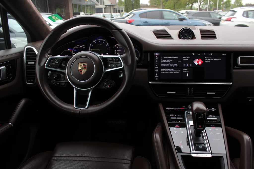 Porsche Cayenne – foto 12