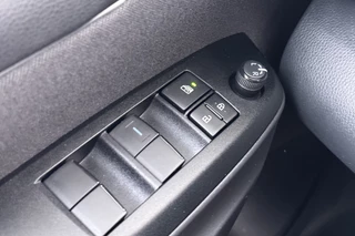 Mazda 2 Hybrid – thumbnail 16