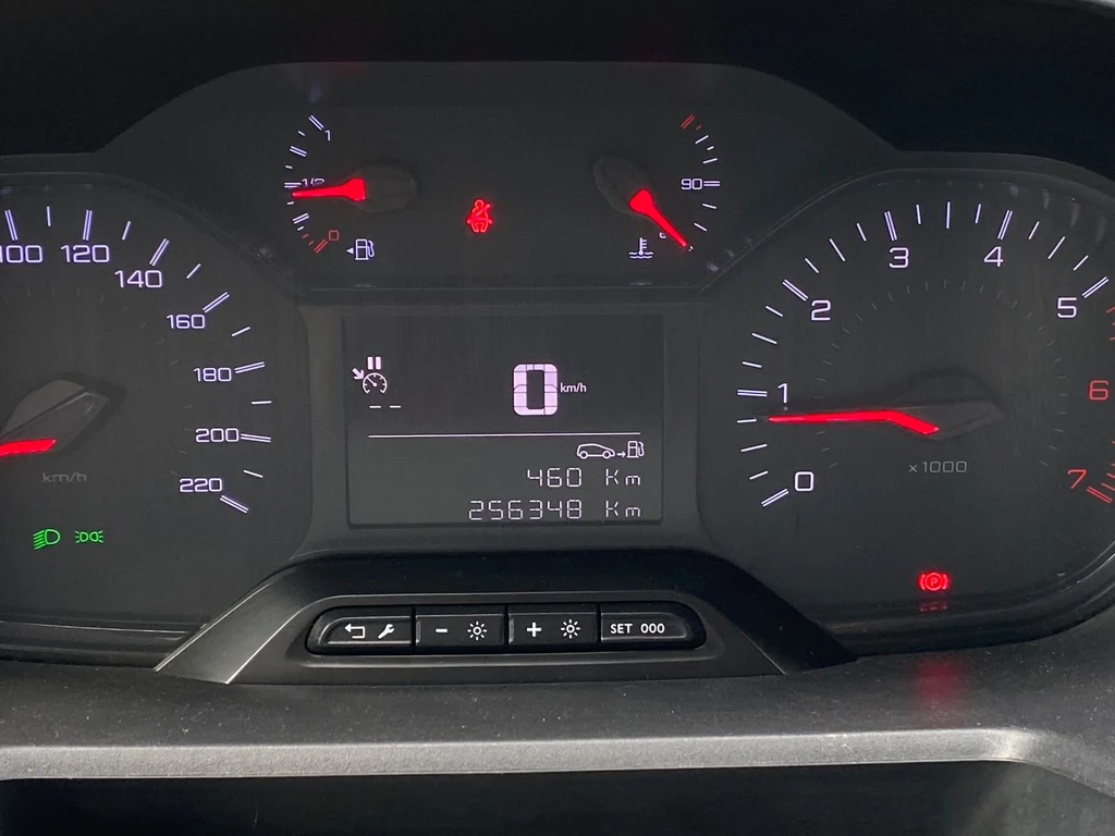 Peugeot Partner – foto 18