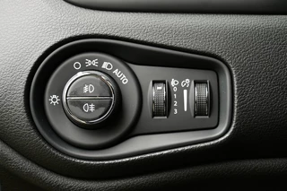 Jeep Renegade – thumbnail 26
