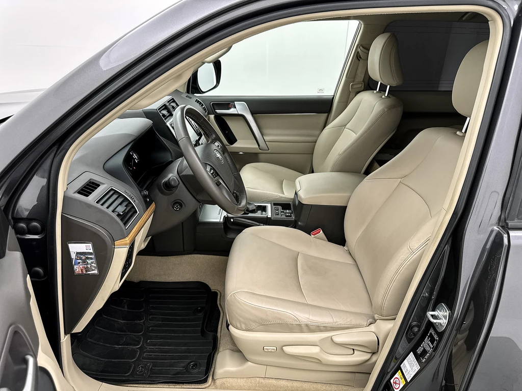 Toyota Land Cruiser – foto 16