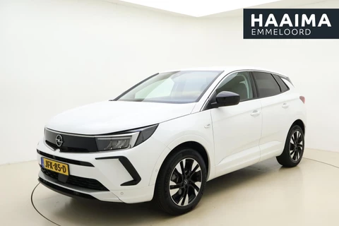 Opel Grandland 1.2 Turbo 130pk Automaat Business Elegance | Navigatie via APP | Climate control | Cruise control | Achteruitrijcamera | Parkeersensoren | DAB | LED koplampen | 18" Lichtmetalen velgen