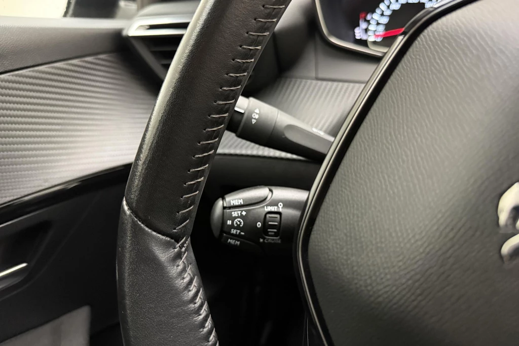 Peugeot 208 – foto 21