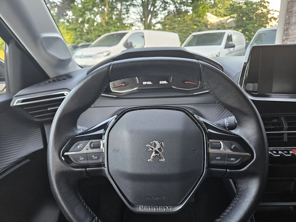 Peugeot 208 – foto 22