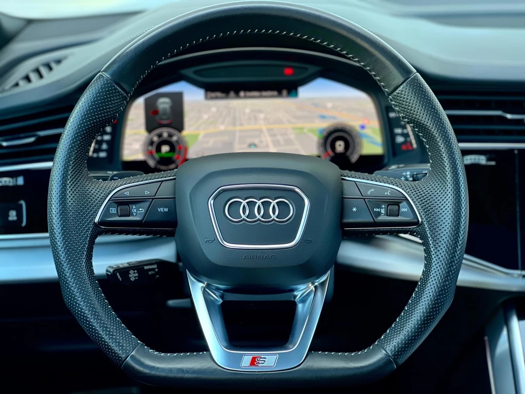 Audi Q8 – foto 12
