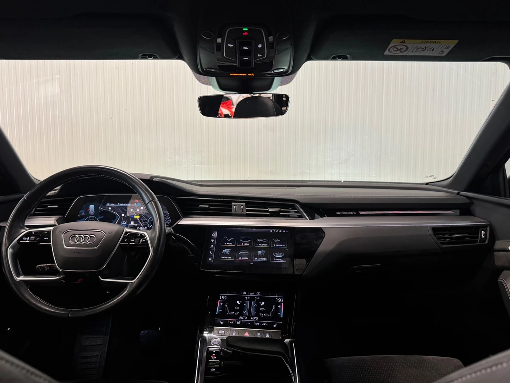 Audi e-tron – foto 12