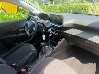 Peugeot 208 – thumbnail 10