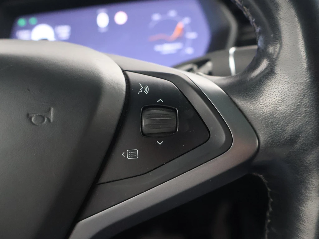 Tesla Model X – foto 30