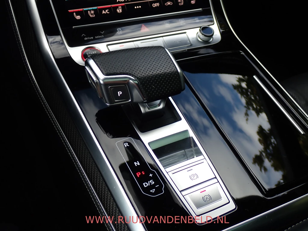 Audi RSQ8 – foto 23