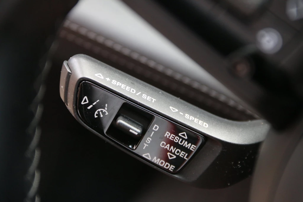 Porsche Taycan – foto 13