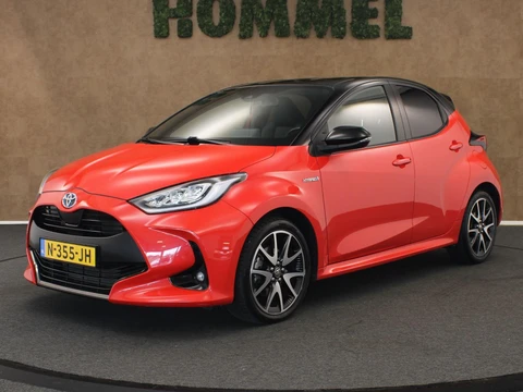 Toyota Yaris 1.5 Hybrid Executive - ACHTERUITRIJCAMERA - HEAD-UP DISPLAY - AIRCO (AUTOMATISCH) - KEYLESS ENTRY/START - APPLE CARPLAY/ANDROID AUTO - CRUISE CONTROL ADAPTIEF - LED KOPLAMPEN - EXTRA GETINT GLAS ACHTER