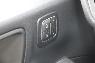 Ford Kuga – thumbnail 33