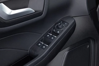 Ford Kuga – thumbnail 13