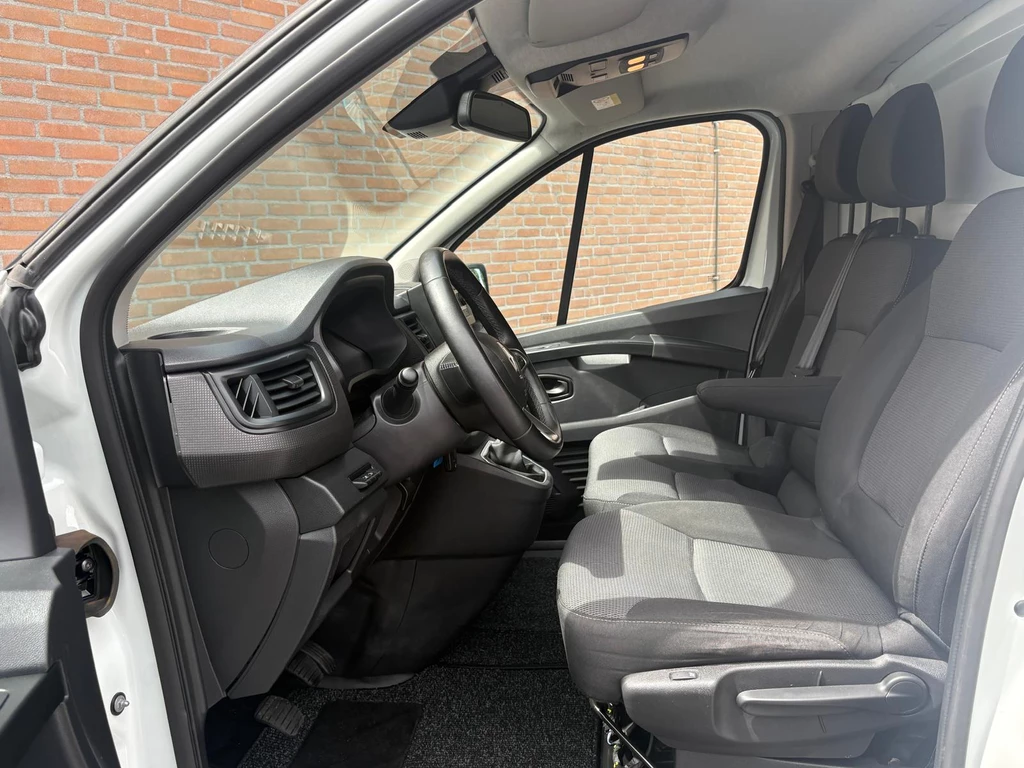 Renault Trafic – foto 12