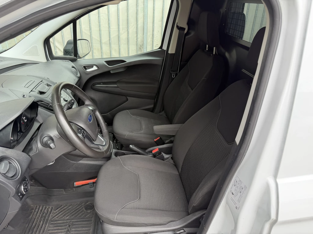 Ford Transit Courier – foto 22