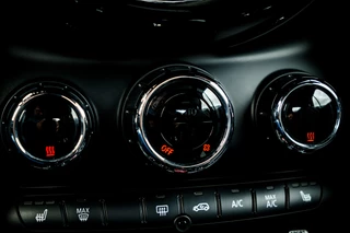 MINI Cooper Cabrio – thumbnail 18