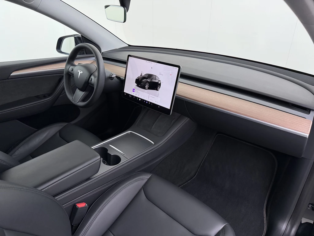 Tesla Model Y – foto 38