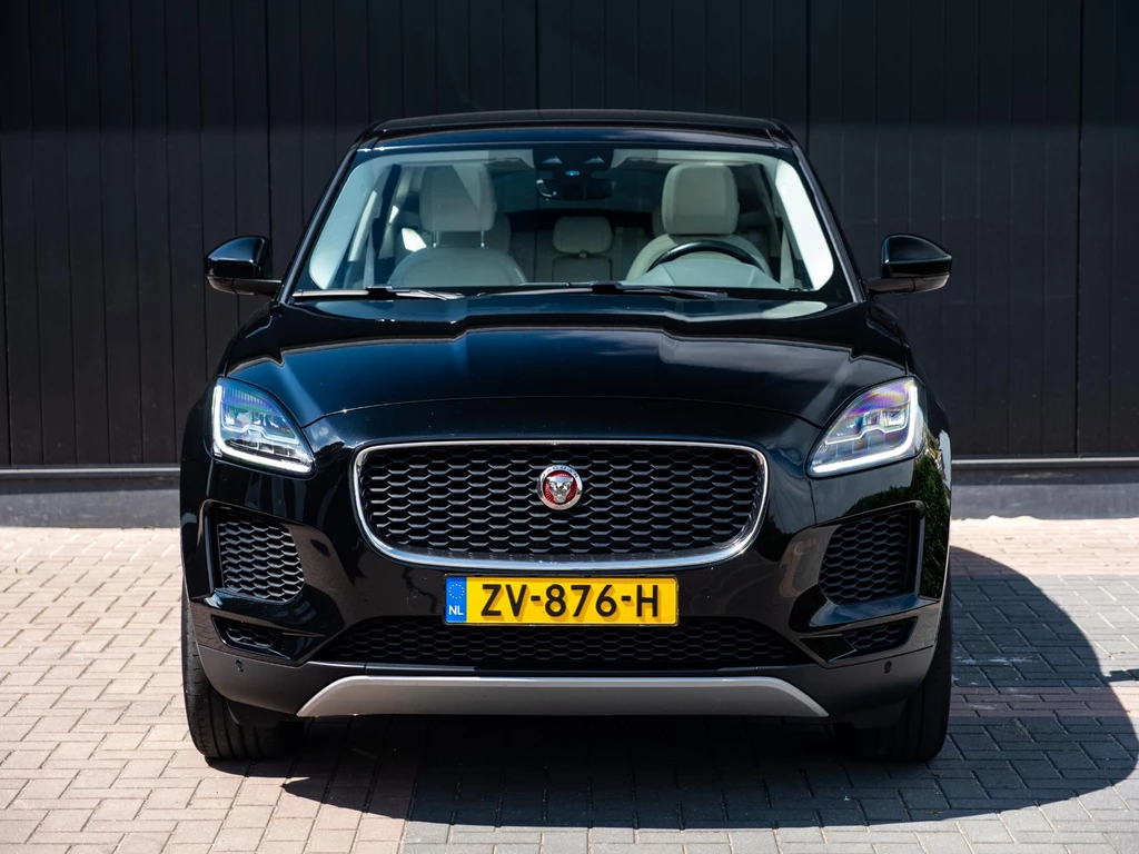 Jaguar E-PACE – foto 14