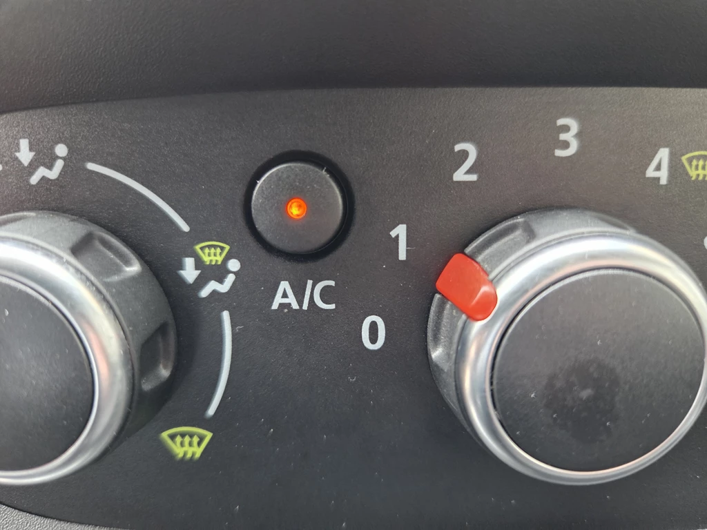 Renault Trafic – foto 26