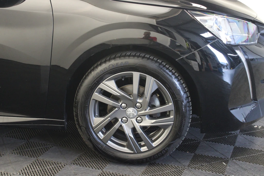 Peugeot 208 – foto 10