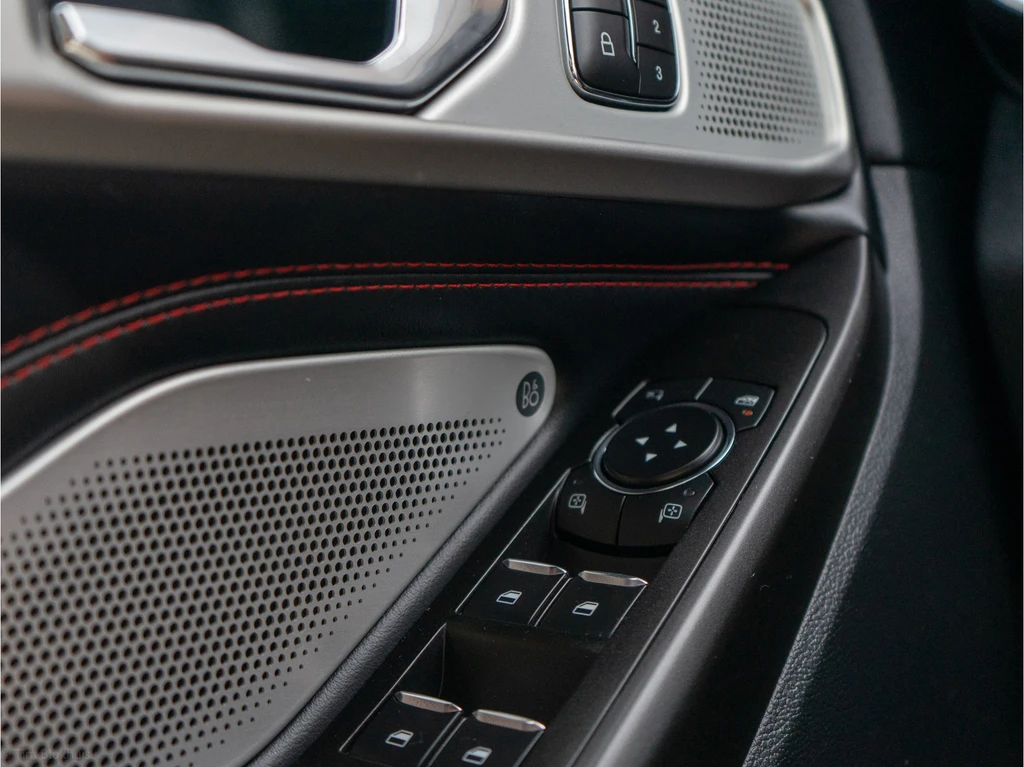 Ford Explorer – foto 11