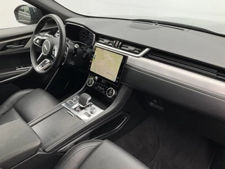 Jaguar F-PACE – thumbnail 12