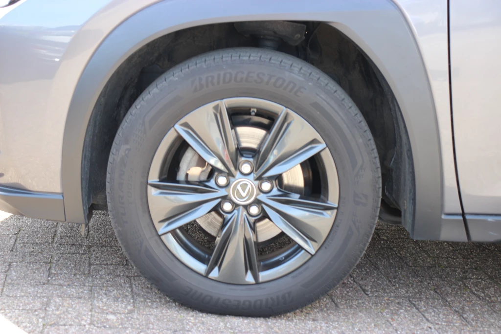 Lexus UX – foto 22