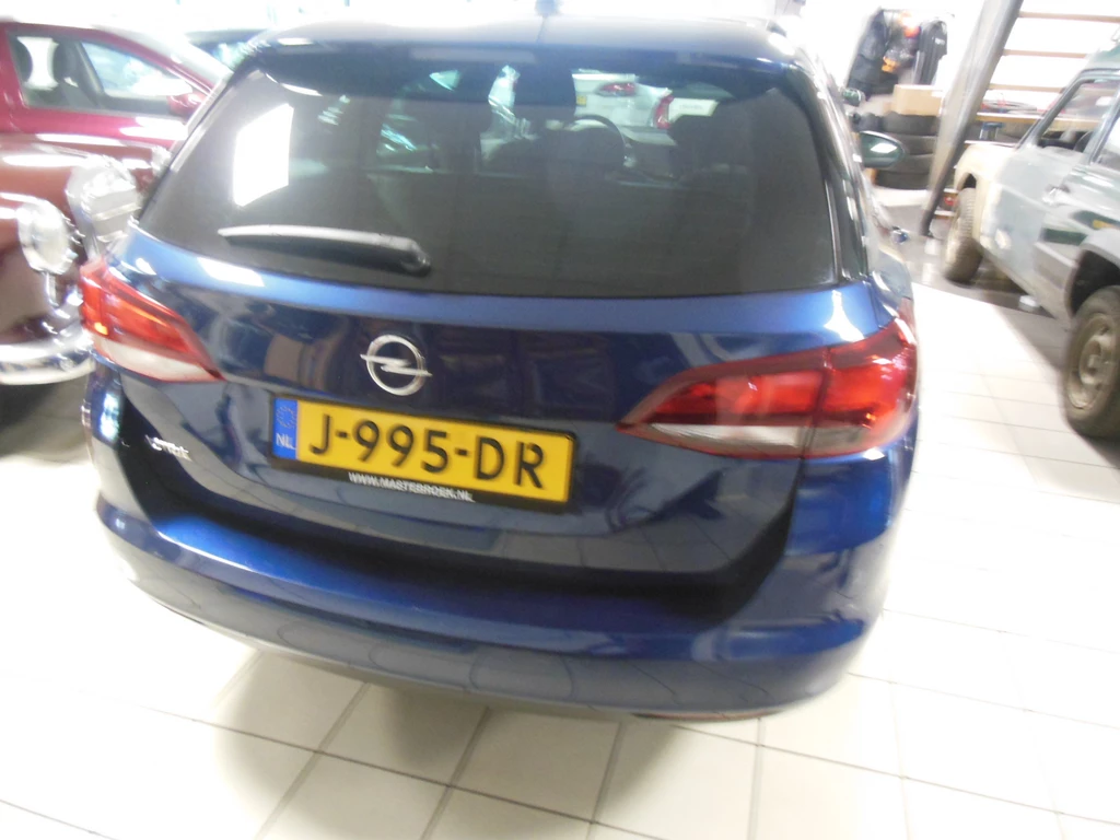 Opel Astra – foto 2