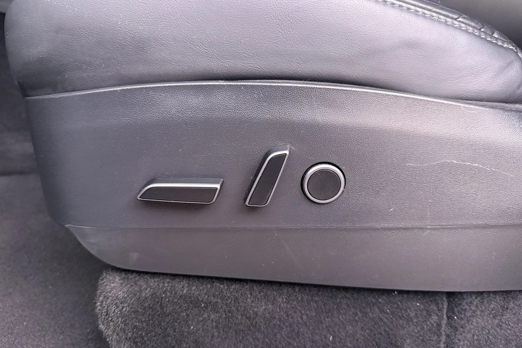 Tesla Model Y – foto 18