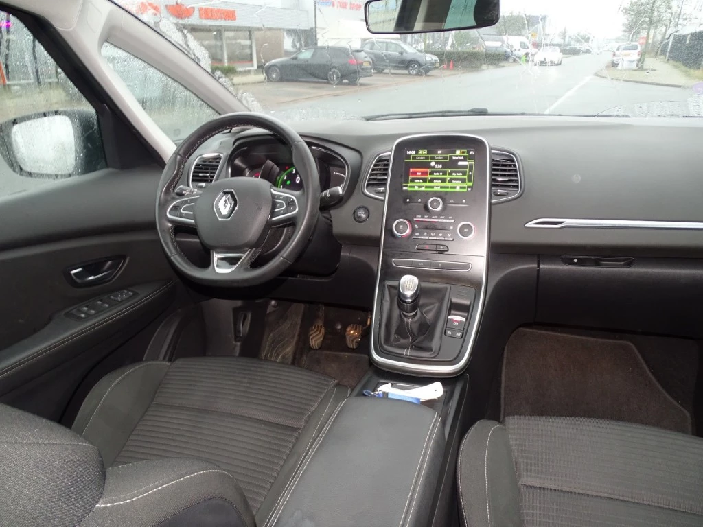 Renault Grand Scénic – foto 6